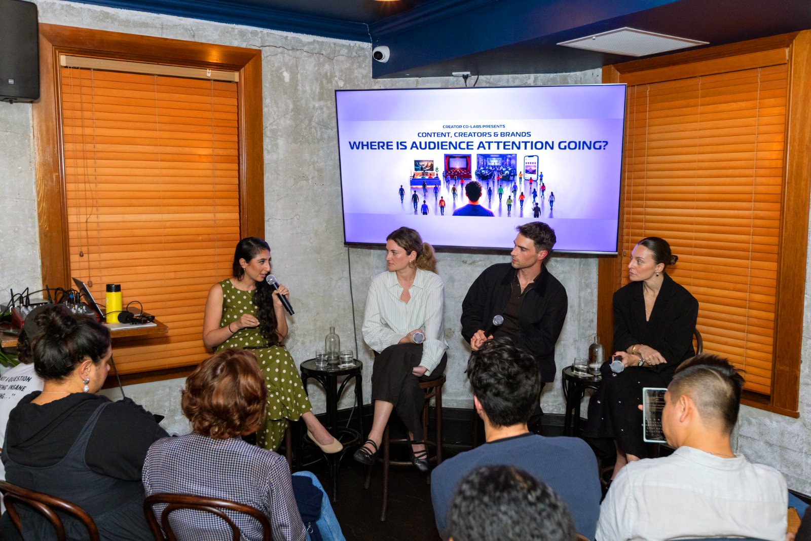 The panel in front of the event screen
